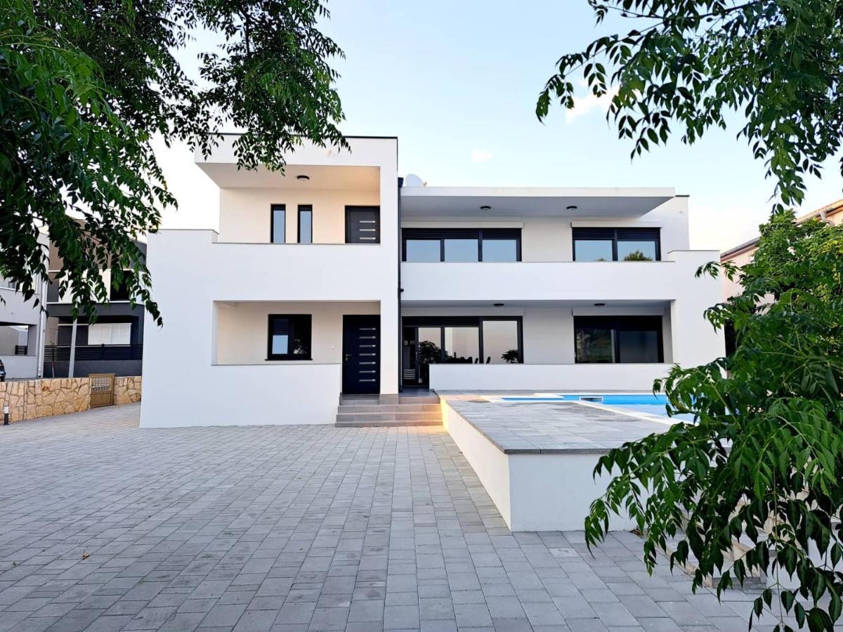 Villa Leptiric Vir Esterno foto